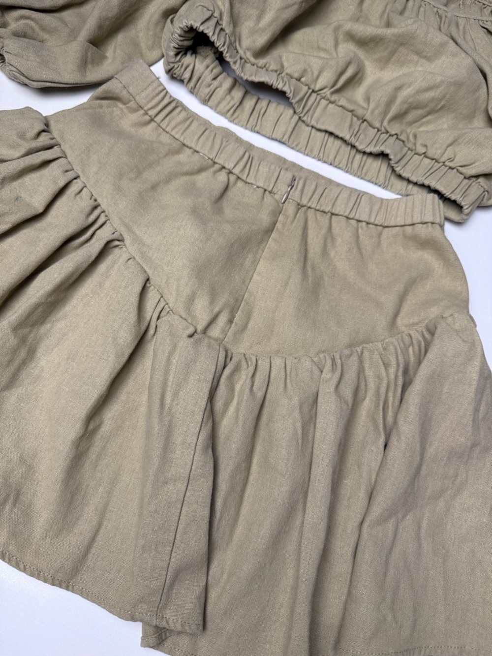2 Piece Set - Picture 3 of 6